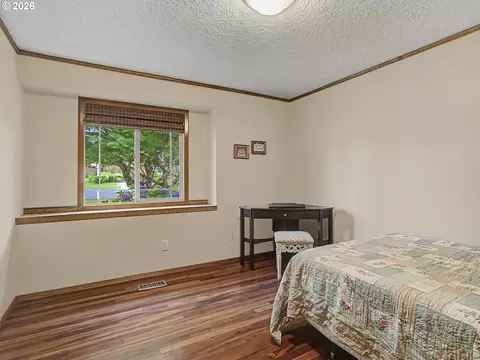 1618 SW 3rd Dr, Gresham, OR 97080 photo 32