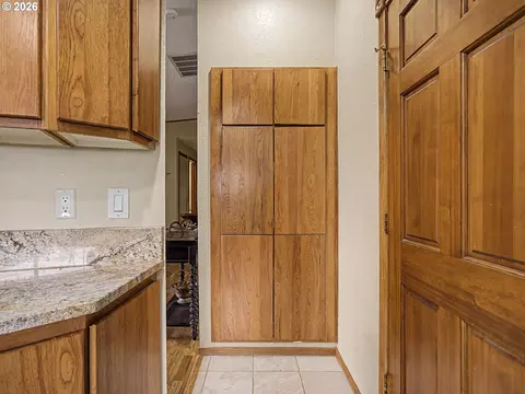 1618 SW 3rd Dr, Gresham, OR 97080 photo 10