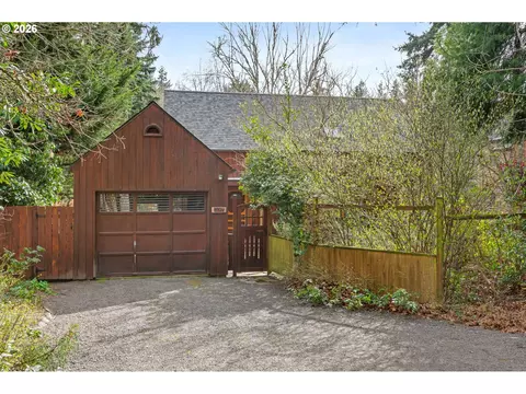 1642 E 43rd Ave, Eugene, OR 97405