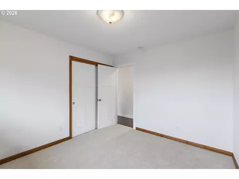 Bedroom - 485 SE Centurion Ave, Gresham, OR 97030 photo 7 of 7