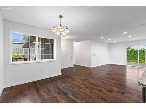 Living - 485 SE Centurion Ave, Gresham, OR 97030 photo 1 of 4