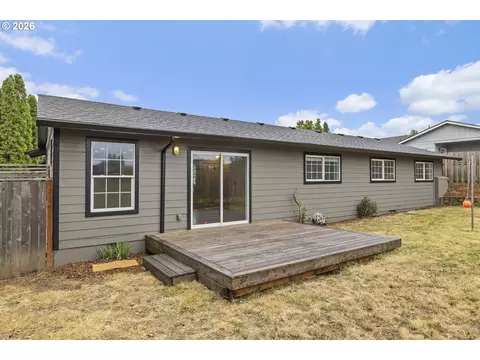 Exterior - 485 SE Centurion Ave, Gresham, OR 97030 photo 3 of 8