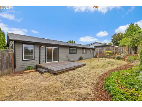 Exterior - 485 SE Centurion Ave, Gresham, OR 97030 photo 6 of 8