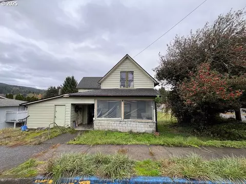 387 S Nehalem St, Clatskanie, OR 97016