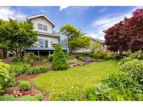 2880 Prospect Ave, Hood River, OR 97031