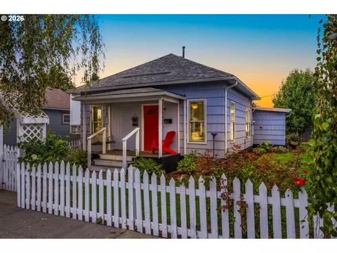 1071 SW Church St, Dallas, OR 97338