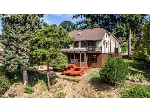 Exterior - 441 W D St, Springfield, OR 97477 photo 6 of 6