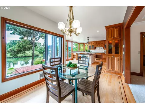 Dining - 441 W D St, Springfield, OR 97477 photo 1 of 2
