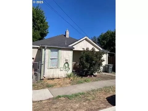 112 SE 11th St, Pendleton, OR 97801 photo 1