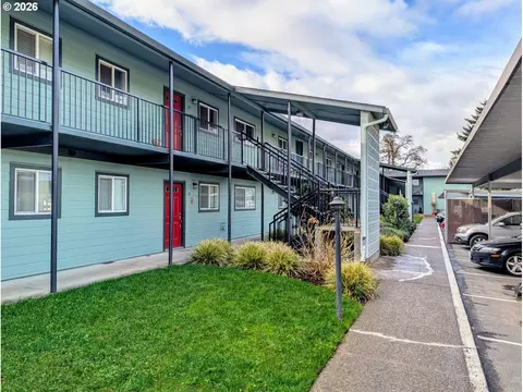 9333 N Lombard St #10, Portland, OR 97203