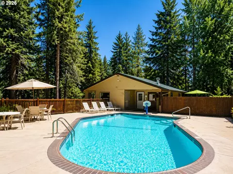 Exterior - 202 Foxtail Dr, Eugene, OR 97405 photo 11 of 14