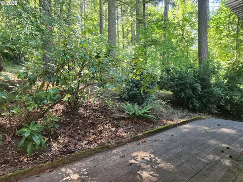 Exterior - 202 Foxtail Dr, Eugene, OR 97405 photo 13 of 14