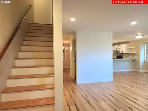 Living - 202 Foxtail Dr, Eugene, OR 97405 photo 4 of 4