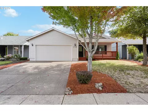 1748 Salmon River St NW, Salem, OR 97304