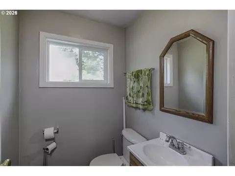 Bath - 1909 Main St, Lyons, OR 97358 photo 1 of 1