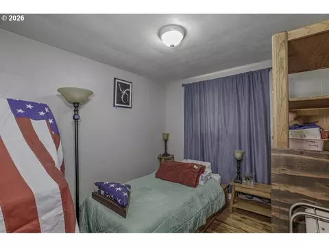 Bedroom - 1909 Main St, Lyons, OR 97358 photo 1 of 3