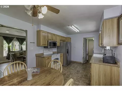 Kitchen - 1909 Main St, Lyons, OR 97358 photo 1 of 4