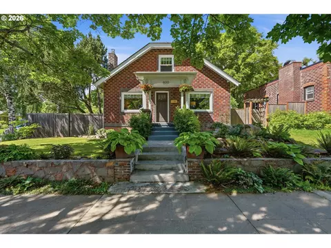 600 E 19th St, Vancouver, WA 98663