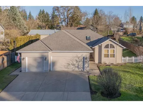 1492 SE 49th Ct, Hillsboro, OR 97123