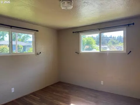 3005 Mill St, Eugene, OR 97405 photo 8