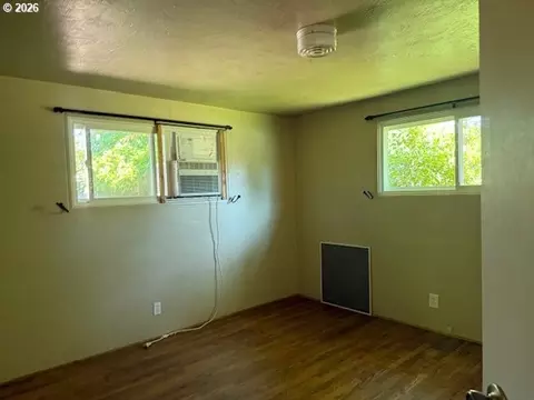 3005 Mill St, Eugene, OR 97405 photo 9