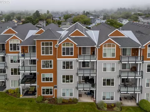 1000 N Holladay Dr #405, Seaside, OR 97138