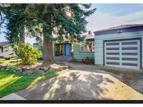 1538 Grove St, Eugene, OR 97404