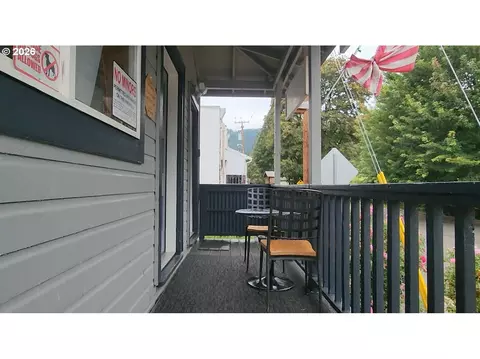 Exterior - 10786 Highway 126, Mapleton, OR 97453 photo 5 of 5