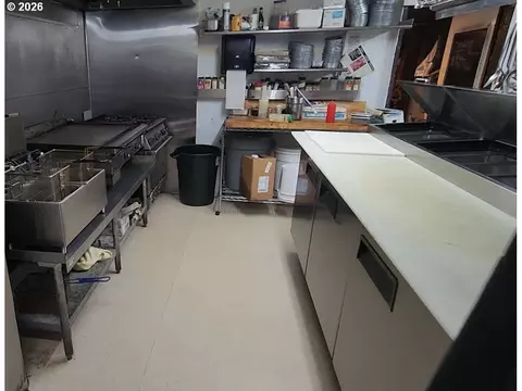 Kitchen - 10786 Highway 126, Mapleton, OR 97453 photo 2 of 4