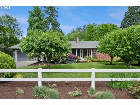 501 S Riverside St, Portland, OR 97219