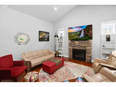 Living - 347 Lazy Ave, Eugene, OR 97404 photo 1 of 3