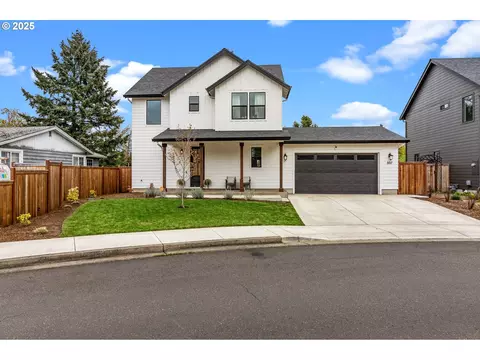 507 Honeysuckle Ln, Eugene, OR 97401