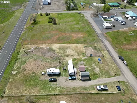 208 S Taylor St, Bickleton, WA 99322 photo 6