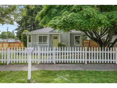 2813 E 33rd St, Vancouver, WA 98661