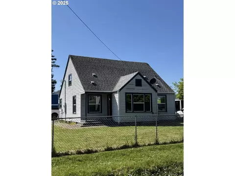 1965 D St, Springfield, OR 97477