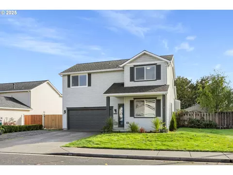51692 SE 3rd St, Scappoose, OR 97056