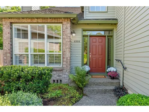 4984 Bilford Ln, Lake Oswego, OR 97035