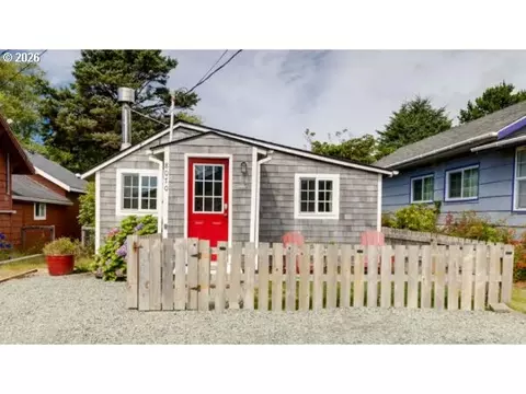 8070 S Minnehaha St, Rockaway Beach, OR 97136