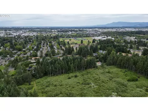 2400 S Louis Ln, Eugene, OR 97405 photo 2