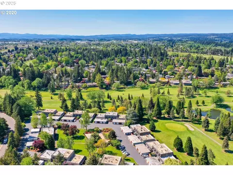 19765 NW Rock Creek Dr, Portland, OR 97229