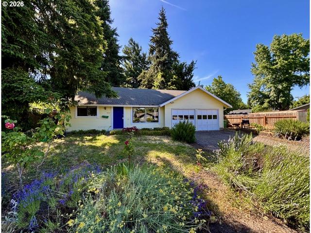 4014 Hyacinth St, Eugene, OR 97404