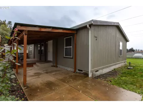 5660 Daisy St #69, Springfield, OR 97478
