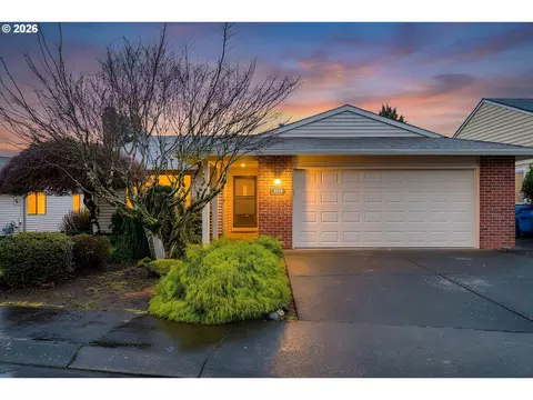 2318 SE Balboa Dr, Vancouver, WA 98683
