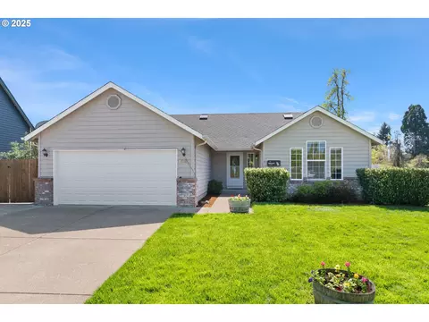 3883 Osage St, Springfield, OR 97478
