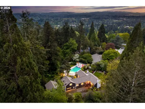 3926 SW Martins Ln, Portland, OR 97239