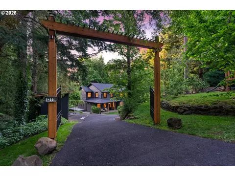 12119 SE Henderson Dr, Portland, OR 97266
