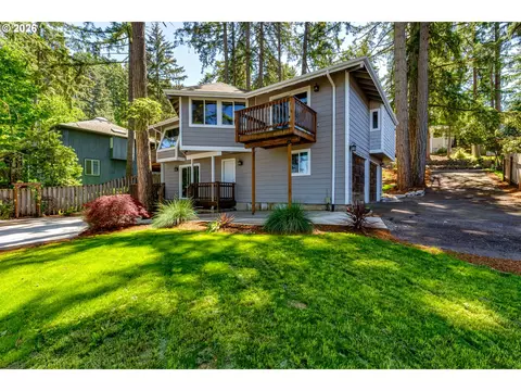 7218 Elderberry St, Springfield, OR 97478