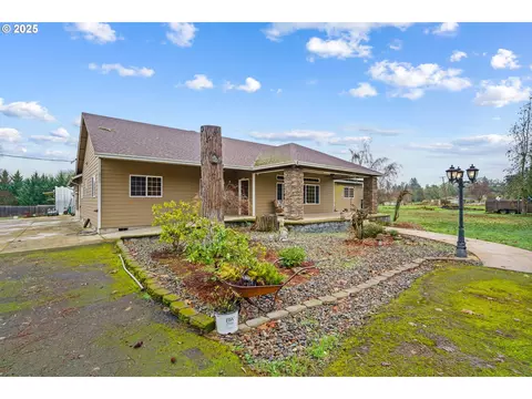3040 Fisher Rd, Roseburg, OR 97470