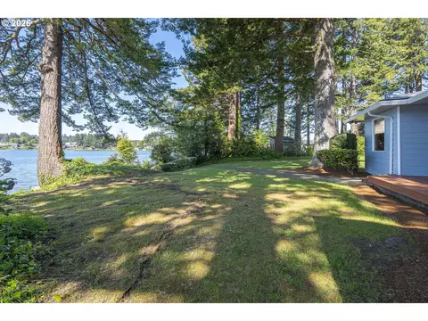 Exterior - 2915 NE Loop Dr, Otis, OR 97368 photo 8 of 11
