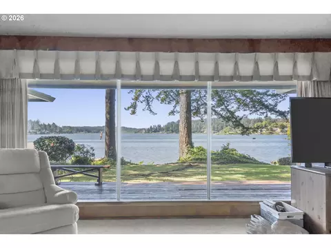 View/Area - 2915 NE Loop Dr, Otis, OR 97368 photo 1 of 6